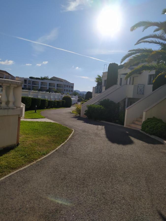 Cannes & More Exterior foto